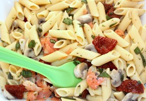 Umzugsessen: Cremiger Penne-Salat